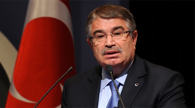 İdris Naim Şahin istifa etti!