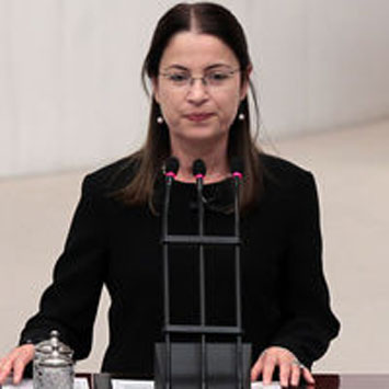 Ayşenur İslam'ın eşi bakın kim çıktı?