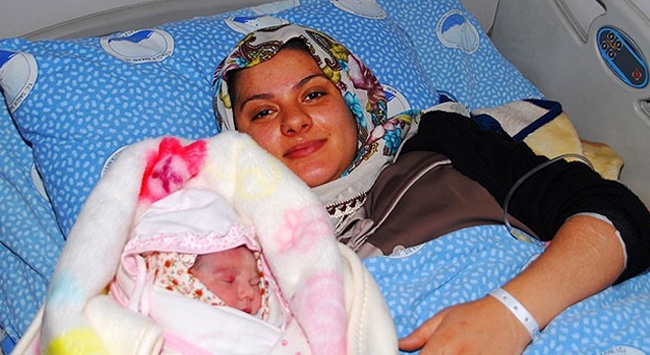 Yeni yılın ilk bebeği "Elif Zehra"