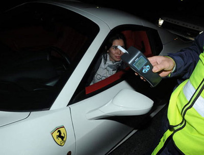 Polis Asena Erkin'in Aracına El Koydu