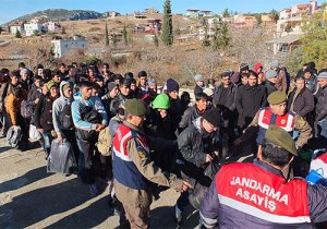 VİLLADA 99 KAÇAK YAKALANDI