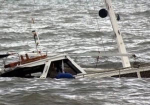 NİL NEHRİ'NDE TEKNE BATTI