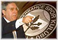 Aziz Yıldırım'dan çifte operasyon