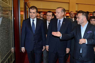 Başbakan Erdoğan sergi açtı!