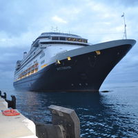 Kuşadası'na yılın ilk turist gemisi