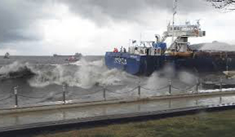 3 bine yakın uçuş iptal edildi