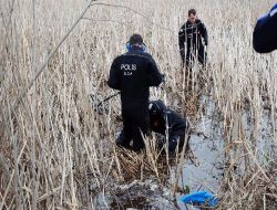Polis, Sapanca Gölü'nde Silah Arıyor!!