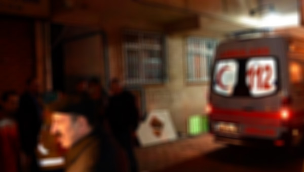 Fatih'te bir evde 5 kişi ölü bulundu!