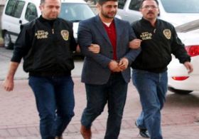 İŞE ALDIRMA VAADİYLE 14 KİŞİYİ DOLANDIRDI