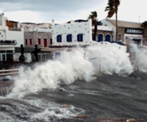 KUZEY EGE'DE FIRTINA