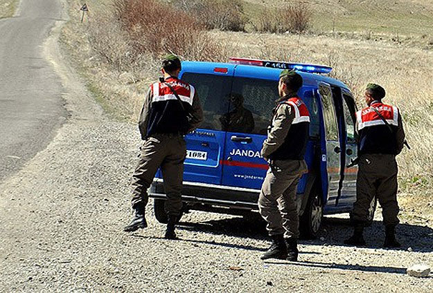 3 şüpheliden 1'i tutuklandı