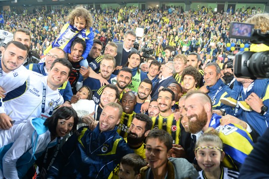 Vee Şampiyon Fenerbahçe