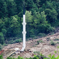 Sadece minare ayakta kaldı!