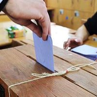 14 yerleşimde seçmen sandık başında