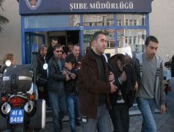 Kocaeli'nde 6 Kişilik Hırsızlık Çetesi Çökertildi