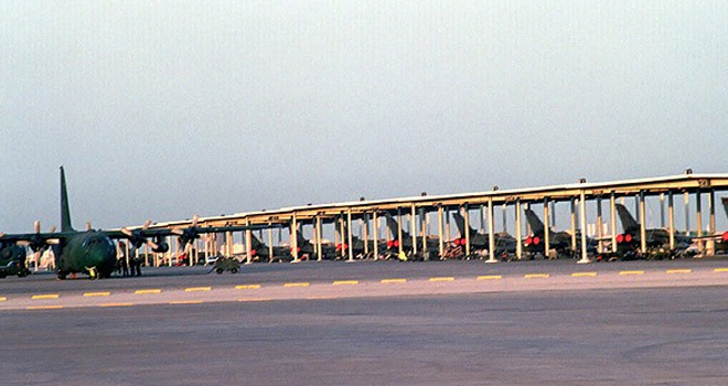 İran 130 savaş uçağını Irak'a iade etti