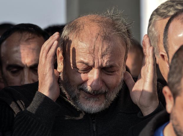 Oktay Vural'ın eşi toprağa verildi