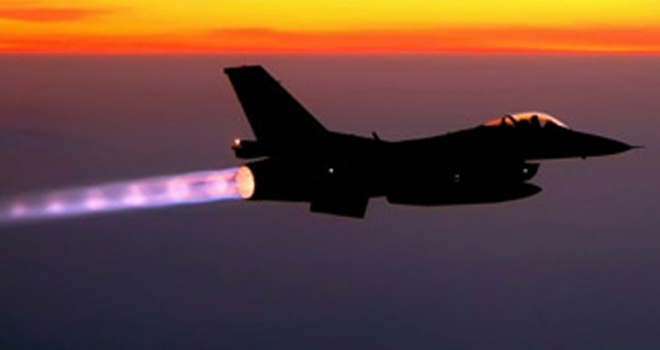 Merzifon'da F-16 uçağı düştü