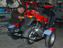 Engelliler, Özmen Ustanın Motosikletleri İle Hayata Tutunuyor