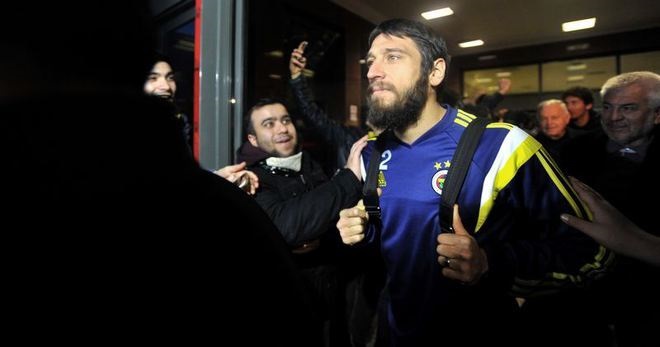 F.Bahçe'de sürpriz ayrılık