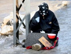 Moskova'nın Dilencileri Günde 170 Dolar Kazanıyor!.