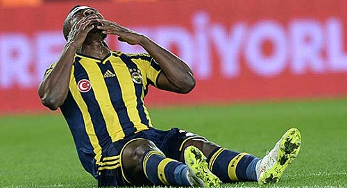 Emenike Türkiye'yi terk etti!