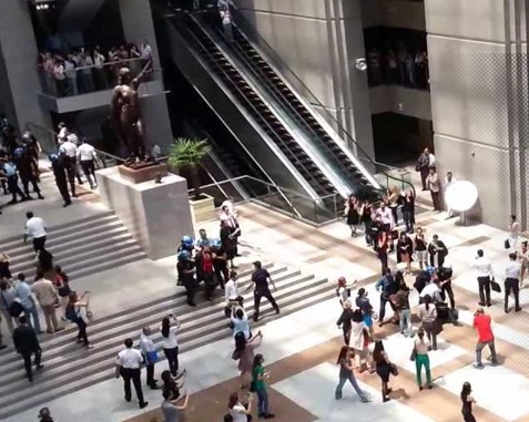 Çağlayan'da arama arbedesi