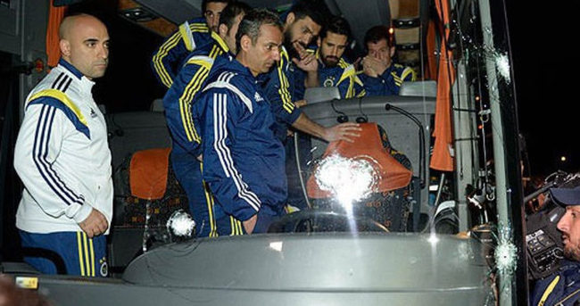 Fenerbahçe'ye silahlı saldırı İspanyol basınında