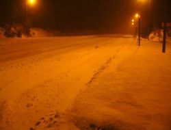 Kar ve Tipi, Düzce Bolu Dağı Geçişinde Ulaşımı Aksatıyor!..