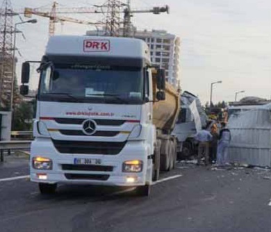 TEM'de zincirleme kaza