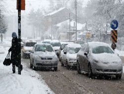 Bolu Kent Merkezinde Kar Kalınlığı 25 Santime Ulaştı!
