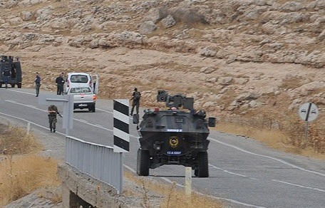 Polise hain saldırı: 1 şehit, 2 yaralı