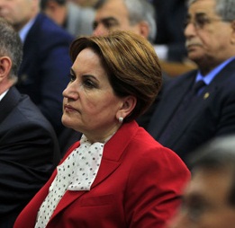 MHP'de Meral Akşener şoku!