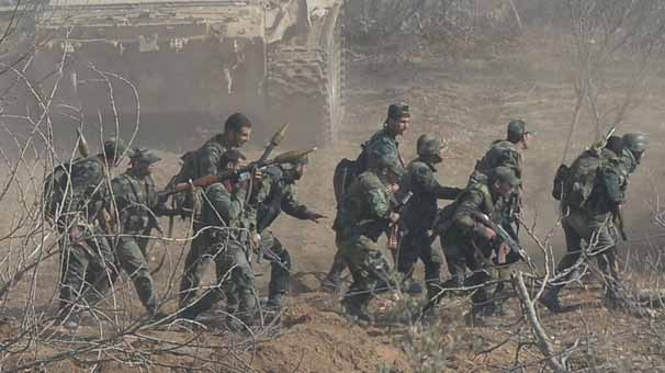 Suriye Ordusu'ndan Türkiye sınırında operasyon