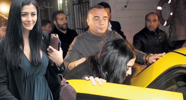 Oktay Kaynarca, gönlünü Deniz Çakır'a kaptırdı!