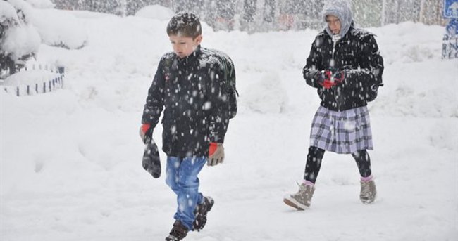 Hakkari'de okullar tatil edildi
