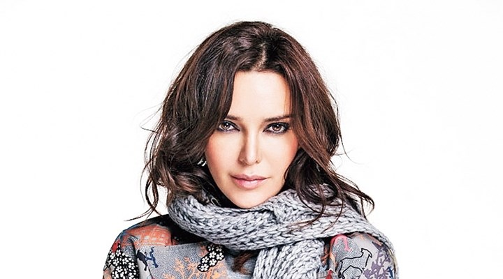 Hande Ataizi'ye büyük şok!