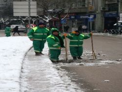 Kar Bitti ve Buzlanma Timleri İşbaşına Geçti!