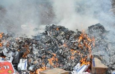 Uşak'ta kaçak sigaralar imha edildi