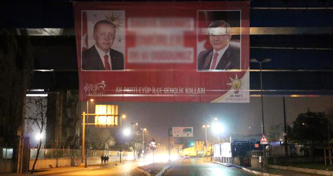 Erdoğan ve Davutoğlu'na Sürpriz