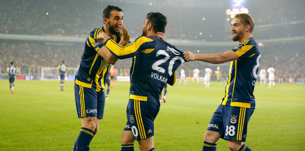 FENERBAHÇE ZİRVEYİ SÖKTÜ ALDI