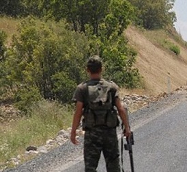 Mardin'de zırhlı araca bombalı saldırı