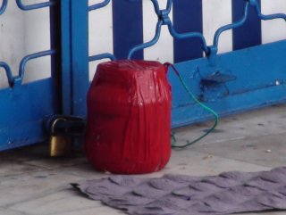 İstanbul Maltepe'de bomba paniği