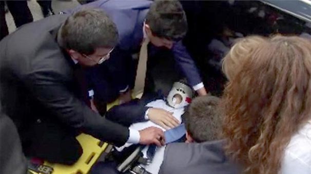 Zeybekçi'nin korumasına Meclis'te otomobil çarptı