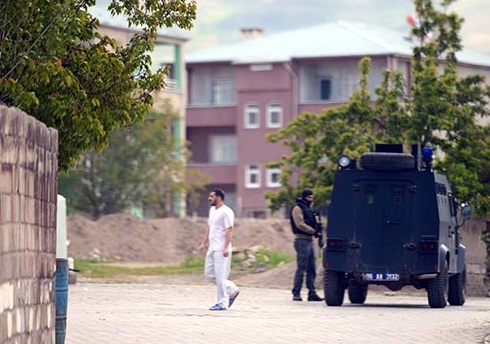 Van’da bombalı tuzak: 2 polis şehit