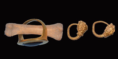 Muğla'da 2500 yıllık yüzük ve küpe bulundu