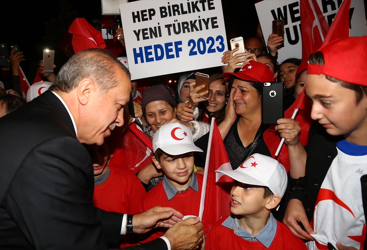 Cumhurbaşkanı Erdoğan'a sevgi seli