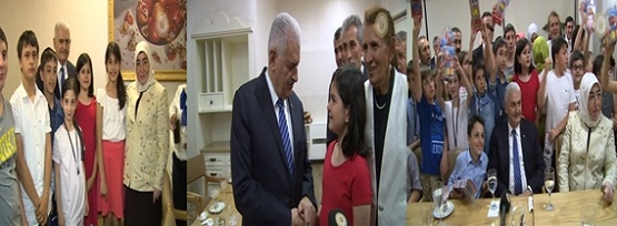 Başbakan çocuklarla bir araya geldi
