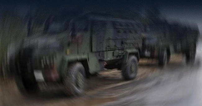 Çatak'ta askeri araca bombalı saldırı