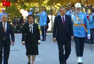 Gazi Meclis açılıyor..